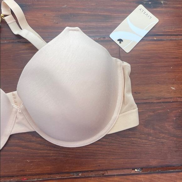 NWT Lively lightly lined under toasted almond convertible to racerback bra 38D - Picture 3 of 6